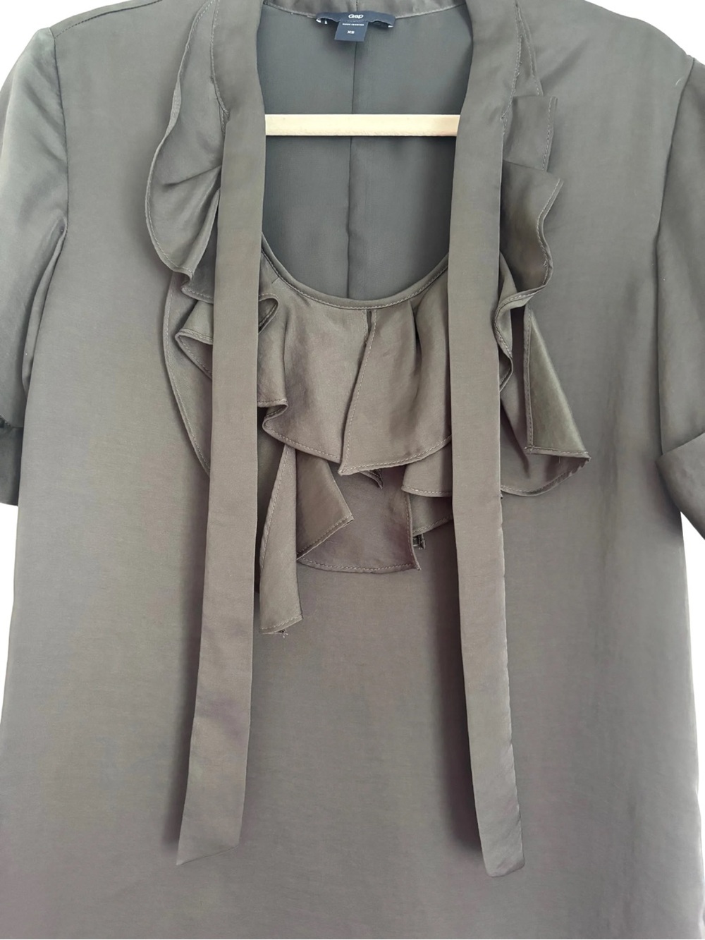 GAP Gray Ruffle-Front Blouse-Style Dress - Picture 3 of 5